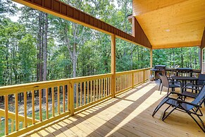 Waterfront Retreat on Greers Ferry Lake w/ Hot Tub