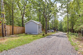Waterfront Retreat on Greers Ferry Lake w/ Hot Tub