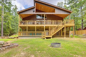 Waterfront Retreat on Greers Ferry Lake w/ Hot Tub