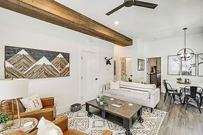 Dtwn Blowing Rock Condo w/ Private Hot Tub!