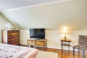 Aiken Apt w/ Garden-view Balcony: Half-mi to Dtwn!