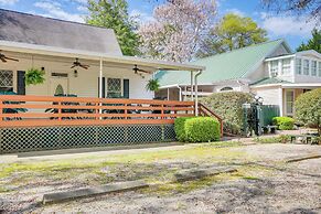 Aiken Apt w/ Garden-view Balcony: Half-mi to Dtwn!