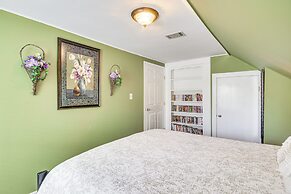 Aiken Apt w/ Garden-view Balcony: Half-mi to Dtwn!