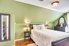 Aiken Apt w/ Garden-view Balcony: Half-mi to Dtwn!