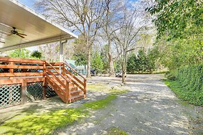 Aiken Apt w/ Garden-view Balcony: Half-mi to Dtwn!