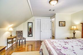 Aiken Apt w/ Garden-view Balcony: Half-mi to Dtwn!