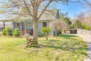 Pet-friendly Byrdstown Cottage w/ Deck & Fire Pit!