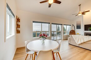Lovely Rockaway Beach Home w/ Pacific Ocean Views!