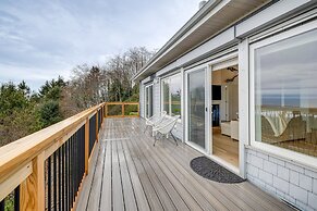 Lovely Rockaway Beach Home w/ Pacific Ocean Views!