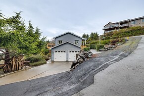 Lovely Rockaway Beach Home w/ Pacific Ocean Views!