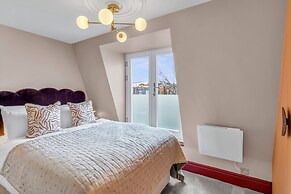 Hammersmith Residences by MySquare