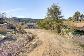 1 Mi to Dtwn: Scenic Prescott Hillside Retreat!