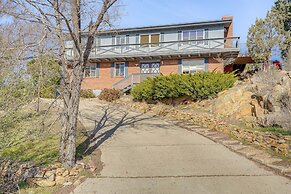 1 Mi to Dtwn: Scenic Prescott Hillside Retreat!