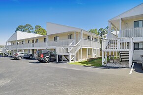 2 Mi to Beach: Orange Beach Condo w/ Dock Access