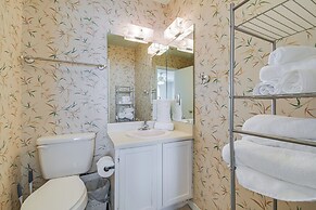 2 Mi to Beach: Orange Beach Condo w/ Dock Access