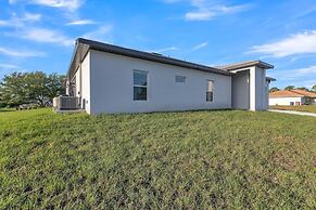 Serene Golf View Retreat 3 Bedroom Duplex by RedAwning