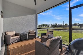 Serene Golf View Retreat 3 Bedroom Duplex by RedAwning