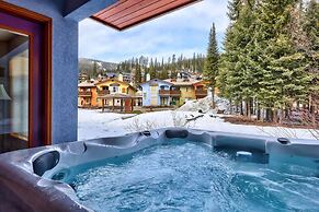 Crystal Forest #51 2 Bedroom Condo