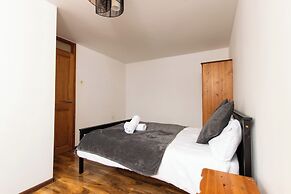 5 Guests - 2-bed House - Bbq - Free Parking