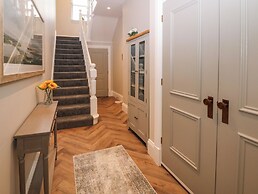 Netherdale Penthouse