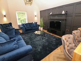 Netherdale Penthouse