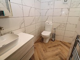 Netherdale Penthouse