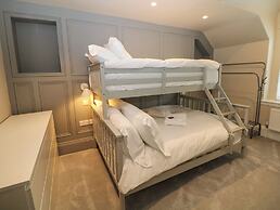 Netherdale Penthouse