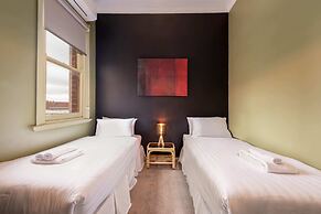 Unique 2BR Converted Storefront APT in Alphington!