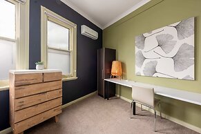 Unique 2BR Converted Storefront APT in Alphington!