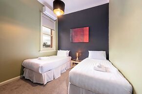 Unique 2BR Converted Storefront APT in Alphington!