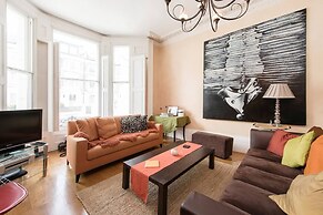 Inviting 1BD Hideaway Kensington Olympia!