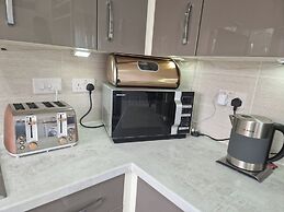 Bolton-2bedroom-2bathroom-parking