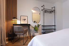 Spacious 3-rooms apartment in the center