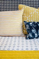 Elegant Edgy Loft on Historic Alley Parking