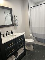 Elegant Edgy Loft on Historic Alley Parking