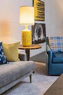 Elegant Edgy Loft on Historic Alley Parking