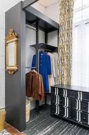 Elegant Edgy Loft on Historic Alley Parking