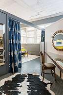 Elegant Edgy Loft on Historic Alley Parking