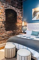 80 LEX 203 Eclectic Industrial Apt Free Parking