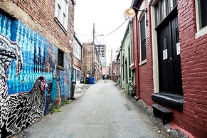 80 LEX 202 Iconic Location Park Free Off Street