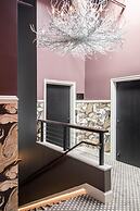 80 LEX 202 Iconic Location Park Free Off Street