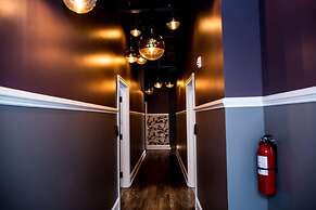 80 LEX 202 Iconic Location Park Free Off Street