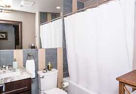 80 LEX 202 Iconic Location Park Free Off Street