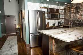 80 LEX 202 Iconic Location Park Free Off Street