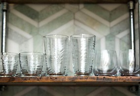 80 LEX 202 Iconic Location Park Free Off Street