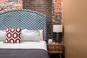 80 LEX 202 Iconic Location Park Free Off Street