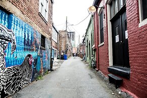 80 LEX 204 Industrial Chic Free Parking