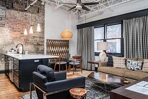 80 LEX 204 Industrial Chic Free Parking