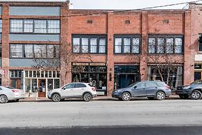 80 LEX 204 Industrial Chic Free Parking