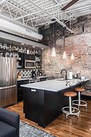 80 LEX 204 Industrial Chic Free Parking